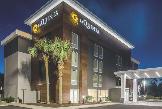 La Quinta Inn & Suites by Wyndham Myrtle Beach - N Kings Hwy
