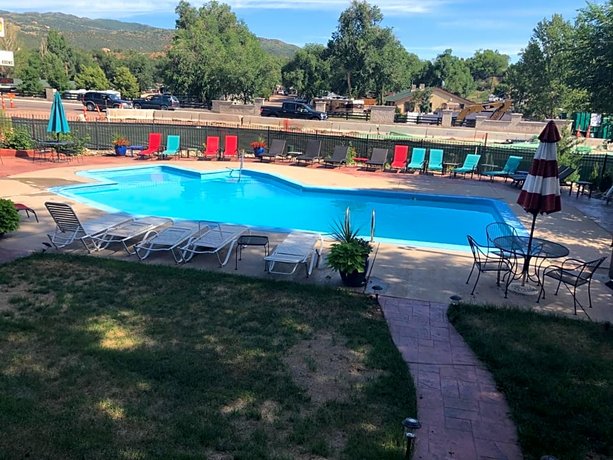 Rainbow Lodge and Inn