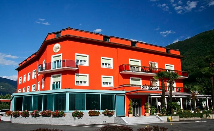 Hotel La Perla