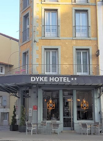 Dyke Hotel