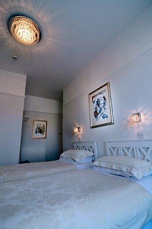 Clifton Villa - Southport