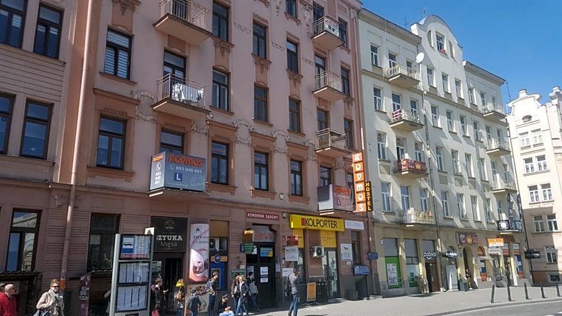 Rodmos Hostel