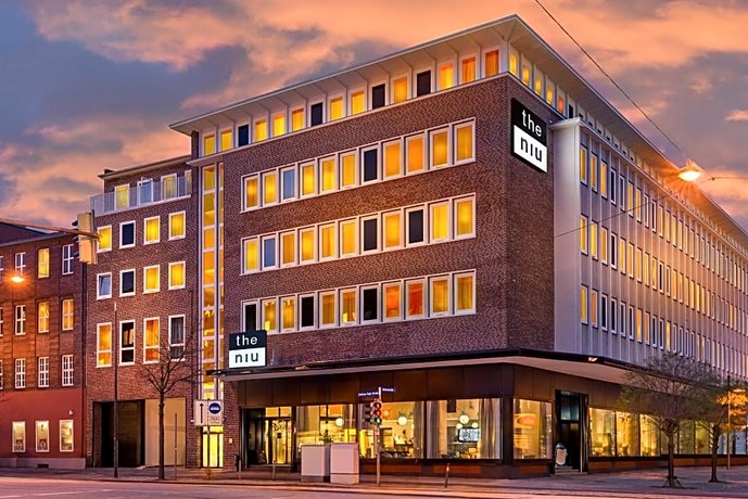 Holiday Inn - the niu, Welly Kiel