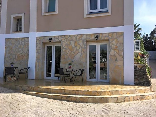 Villa Paraisos