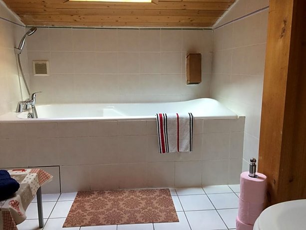 Central Hostel Chatel