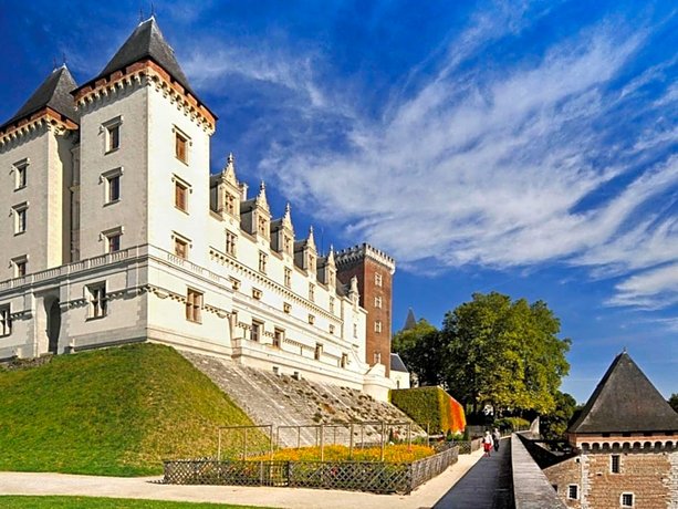 Ibis Budget Pau Est