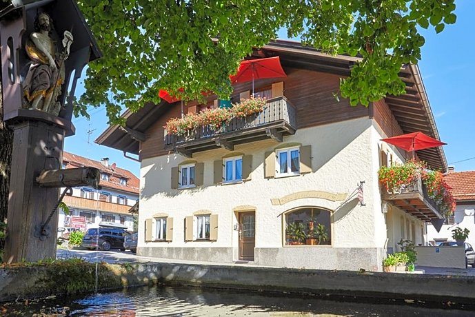 Alpen Gästehaus