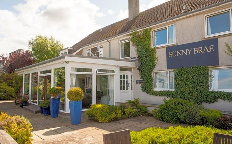 Sunny Brae Bed & Breakfast
