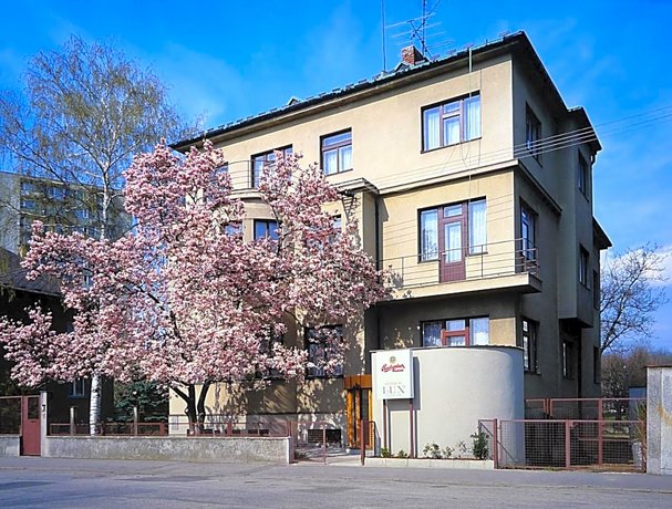 Hotel Lux