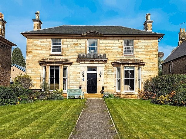 Moraybank Bed & Breakfast