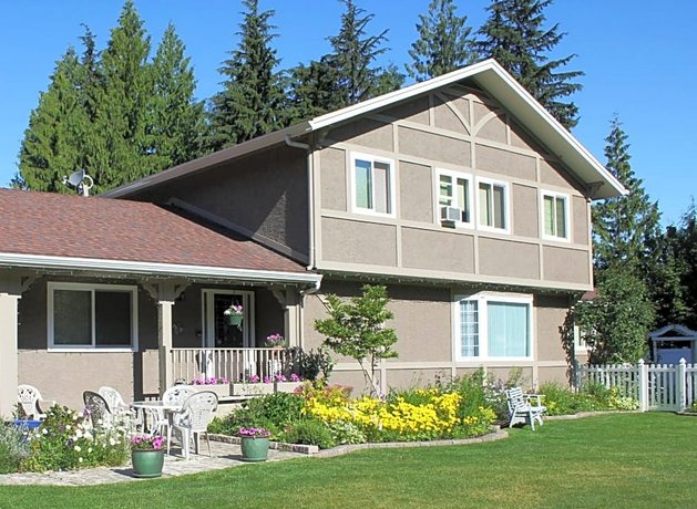 Alpenrose Revelstoke Bed & Breakfast