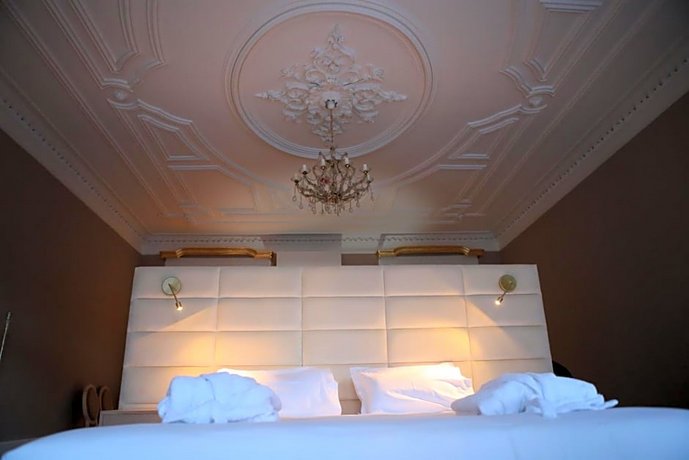 Muralha Charm House