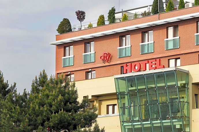 City Hotel Nitra with free parking