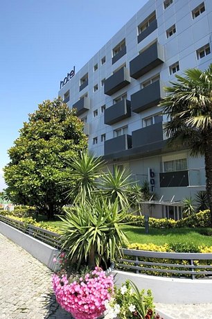 Hotel Feira Pedra Bela