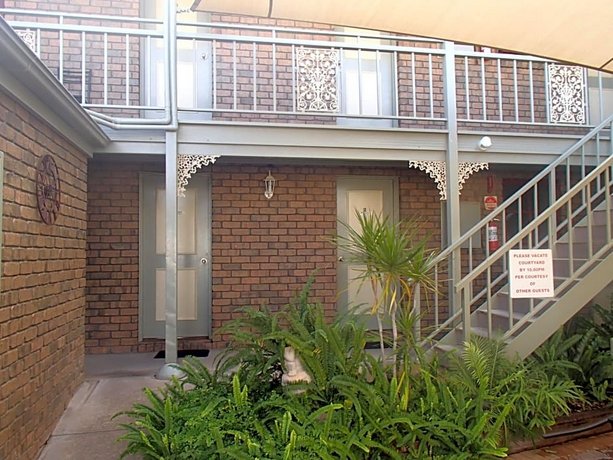 City Colonial Motor Inn