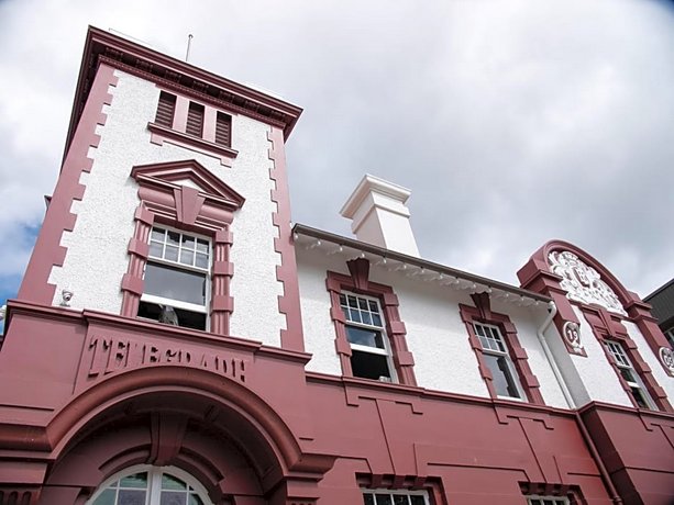 Clarence Hotel
