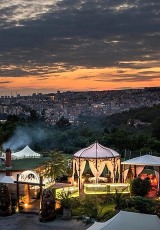 Park Hotel Raya Garden