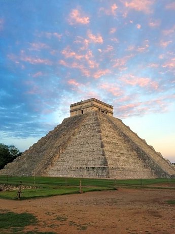Mayan Bungalow Near Chichén