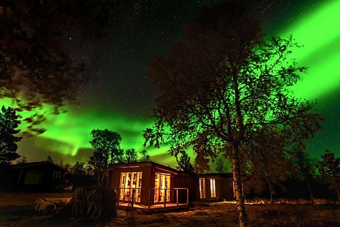 Arctic Gourmet Cabin
