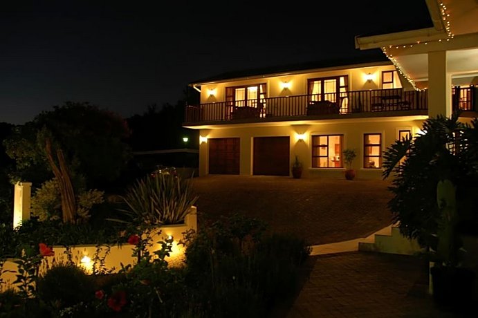 Candlewood Lodge