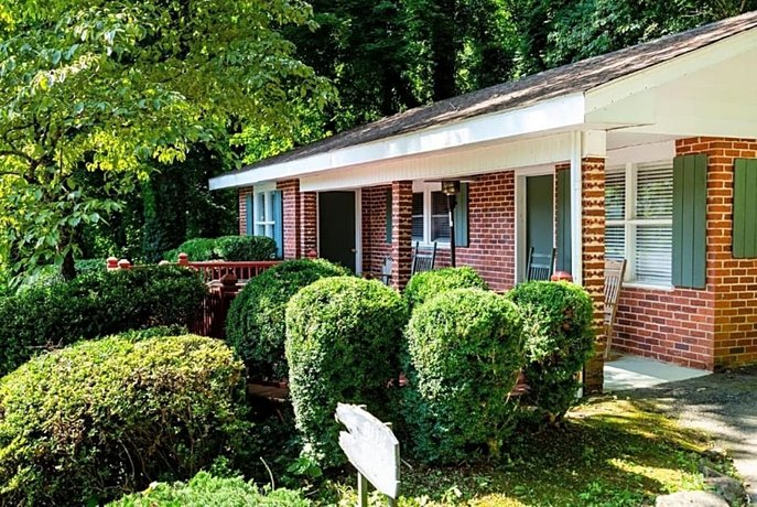 Mountain Aire Cottages & Inn
