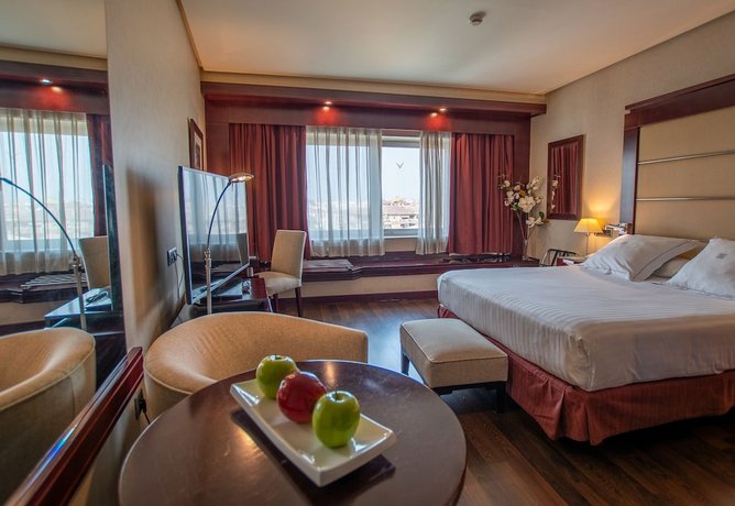 Hotel Andalucia Center