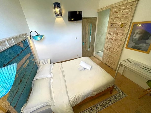 Mama Souiri Hotel