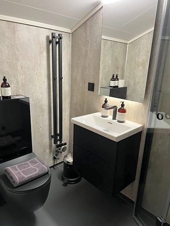 Basecamp Hotel