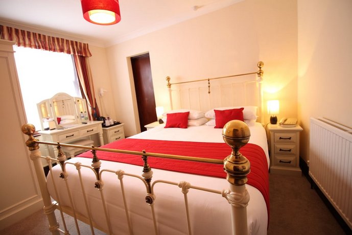 Pilgrims Hotel