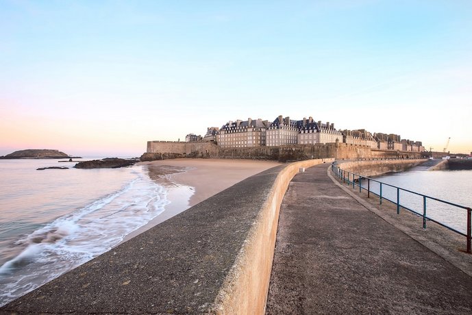 Hotel The Originals Saint-Malo Hotel des Marins