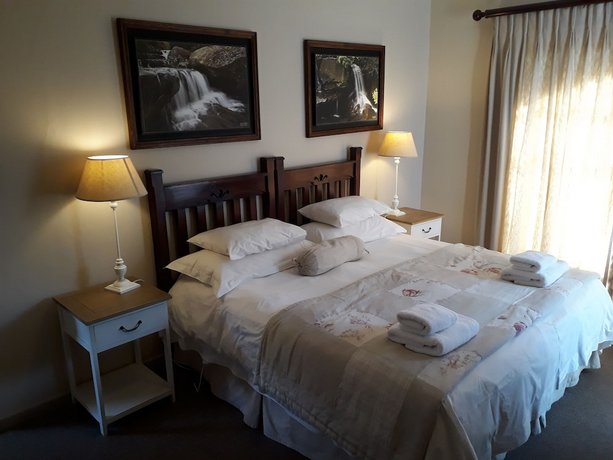 Ash River Lodge