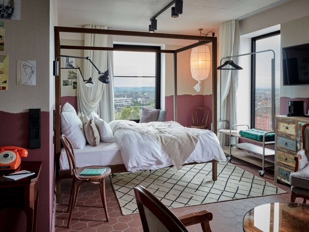 25hours Hotel Düsseldorf Das Tour