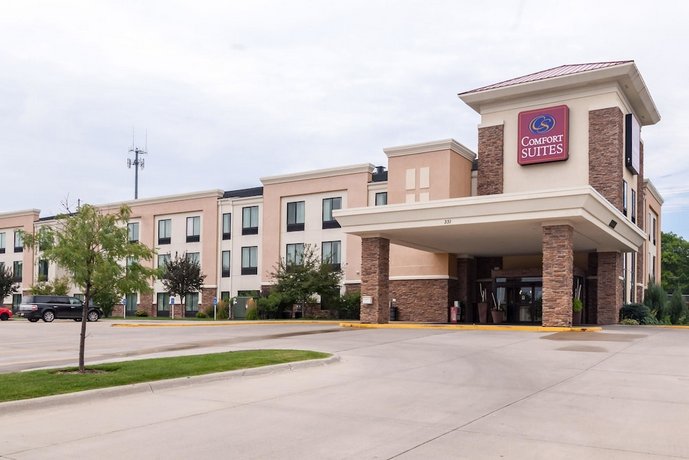 Comfort Suites East Lincoln - Mall Area