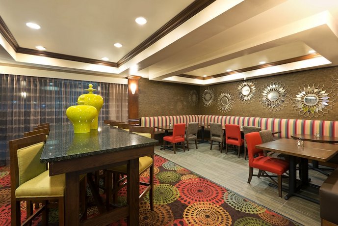 Holiday Inn Express & Suites Little Rock-West
