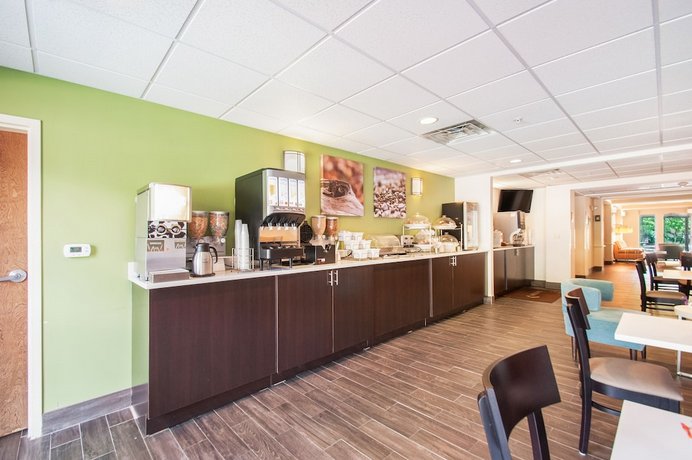 Sleep Inn & Suites