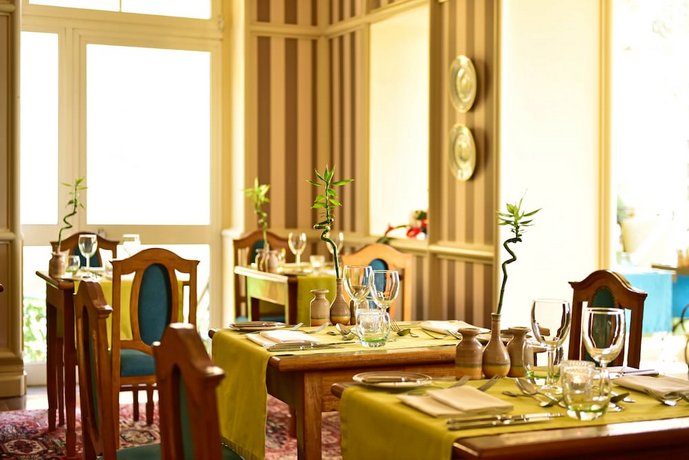 Pestana Palms