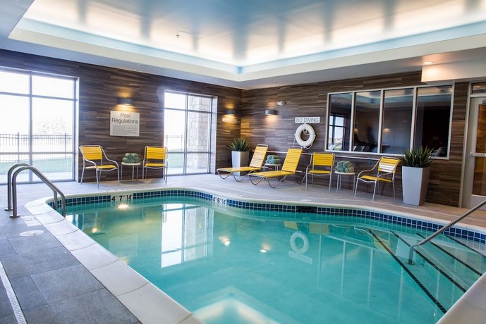 Fairfield Inn & Suites By Marriott Lincoln Southeast