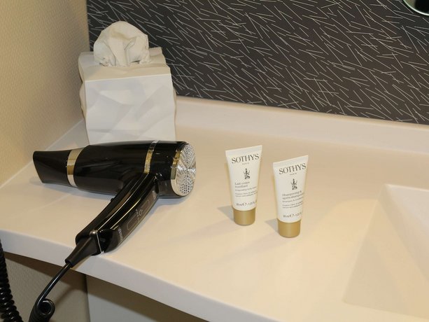 Ibis Bordeaux Lac