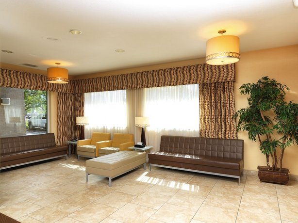 Crystal Inn Hotel & Suites - Salt Lake City