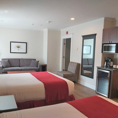 Strathcona Hotel