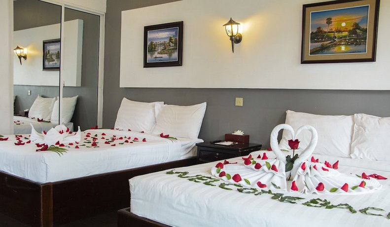 Sea Breeze Resort