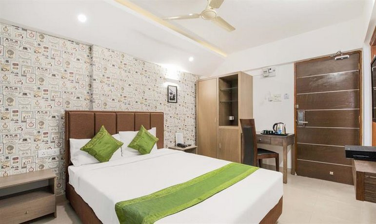 Treebo Trend Viman Nagar - Hotel near Pune Airport