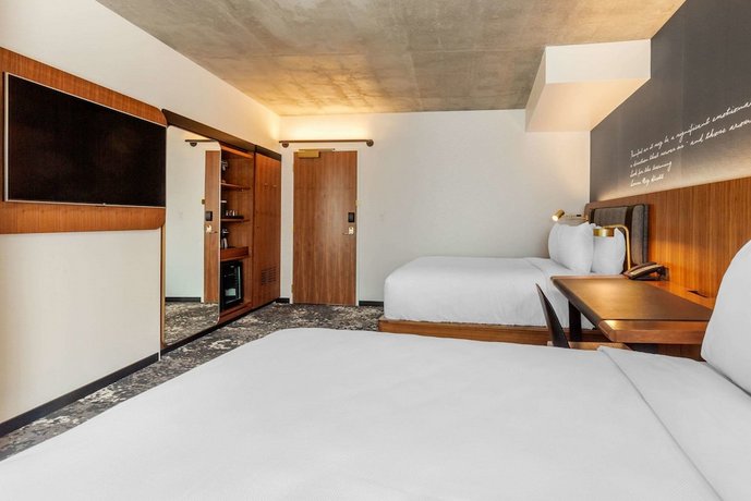 Cambria Hotel Boston Downtown - Seaport
