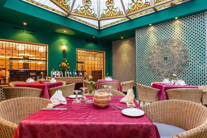 Kaan Casablanca