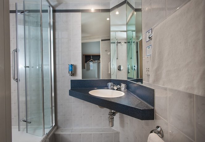 Holiday Inn Express Warwick - Stratford-Upon-Avon