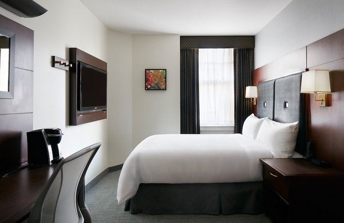 Club Quarters Hotel in Houston