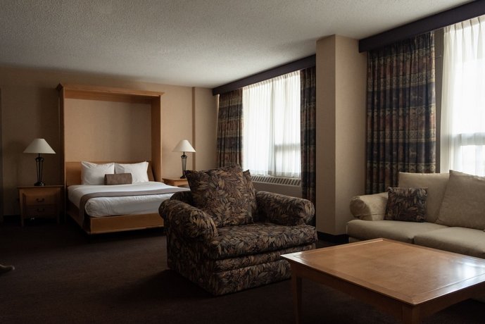 Ramada Plaza Calgary Downtown