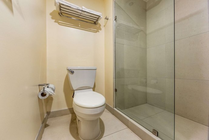 Quality Inn Chihuahua San Francisco