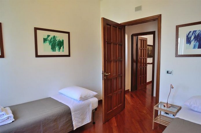 Bed and Breakfast La Villa Bari