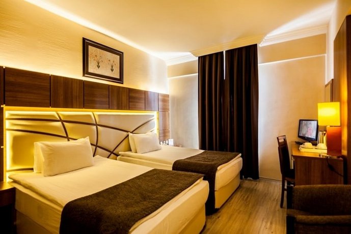 Rumi Hotel